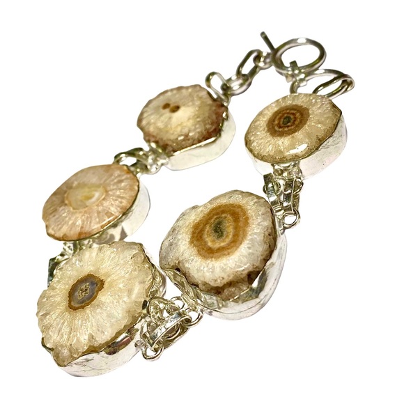 Tan Solar Quartz Gemstones in a 925 Stamped Bracelet - Picture 3 of 5